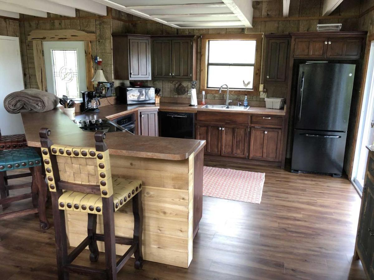 فندق Rockin' B Ranch Bluff House Pipe Creek المظهر الخارجي الصورة